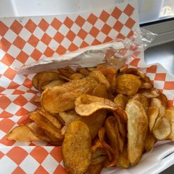Munchy Machine Food Trailer - Fresh Potato Chips