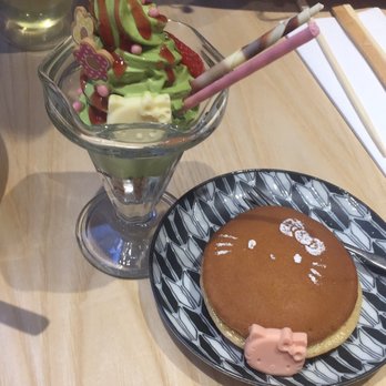 Tombo - Berry matcha sundae and strawberry & cream dorayaki-Hello Kitty Collaboration - Japanese Near Me - London, XGL