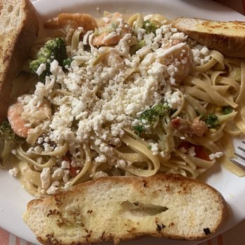 Lindo Oaxaca - Camarones con pasta is delish - Mexican Near Me - Los Angeles, California Lindo Oaxaca - Camarones con pasta is delish - Mexican Near Me - Los Angeles, California