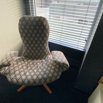 Alt Hotel Ottawa - A chair - Hotels Near Me - Ottawa, Ontario Alt Hotel Ottawa - A chair - Hotels Near Me - Ottawa, Ontario