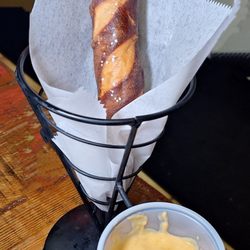 Swan Market - Pretzel with beer mustard