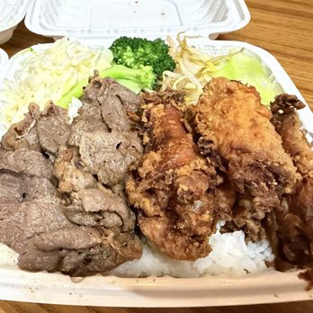 Me's BBQ - Me's Combo - Korean Near Me - Honolulu, Hawaii