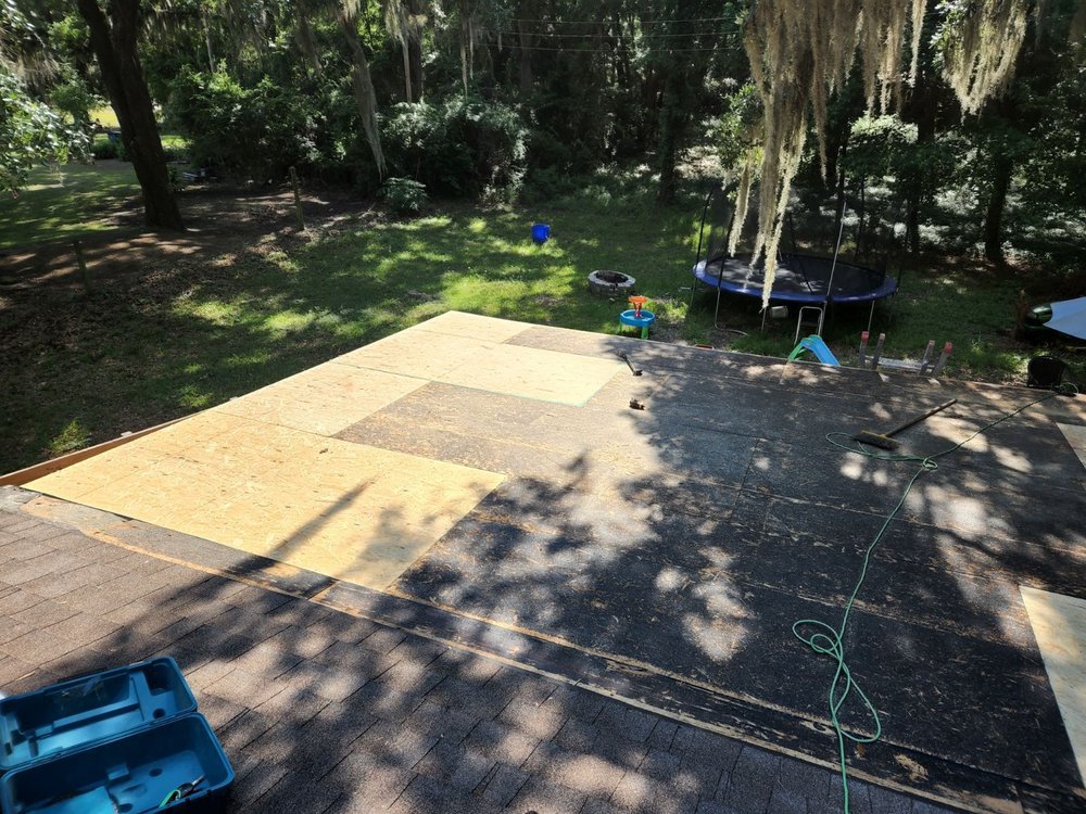 Slide of Donnie Long Roofing