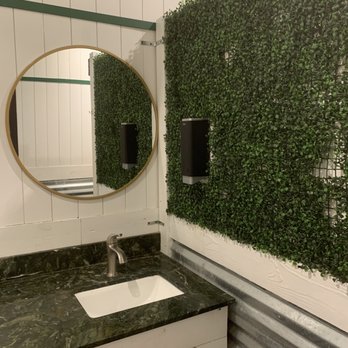 Thrive - Bathroom - Cocktail Bars Near Me - Orlando, Florida Thrive - Bathroom - Cocktail Bars Near Me - Orlando, Florida