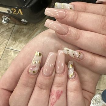 Palace Nail Lounge Gilbert - Nail Salons Near Me - Mesa, Arizona