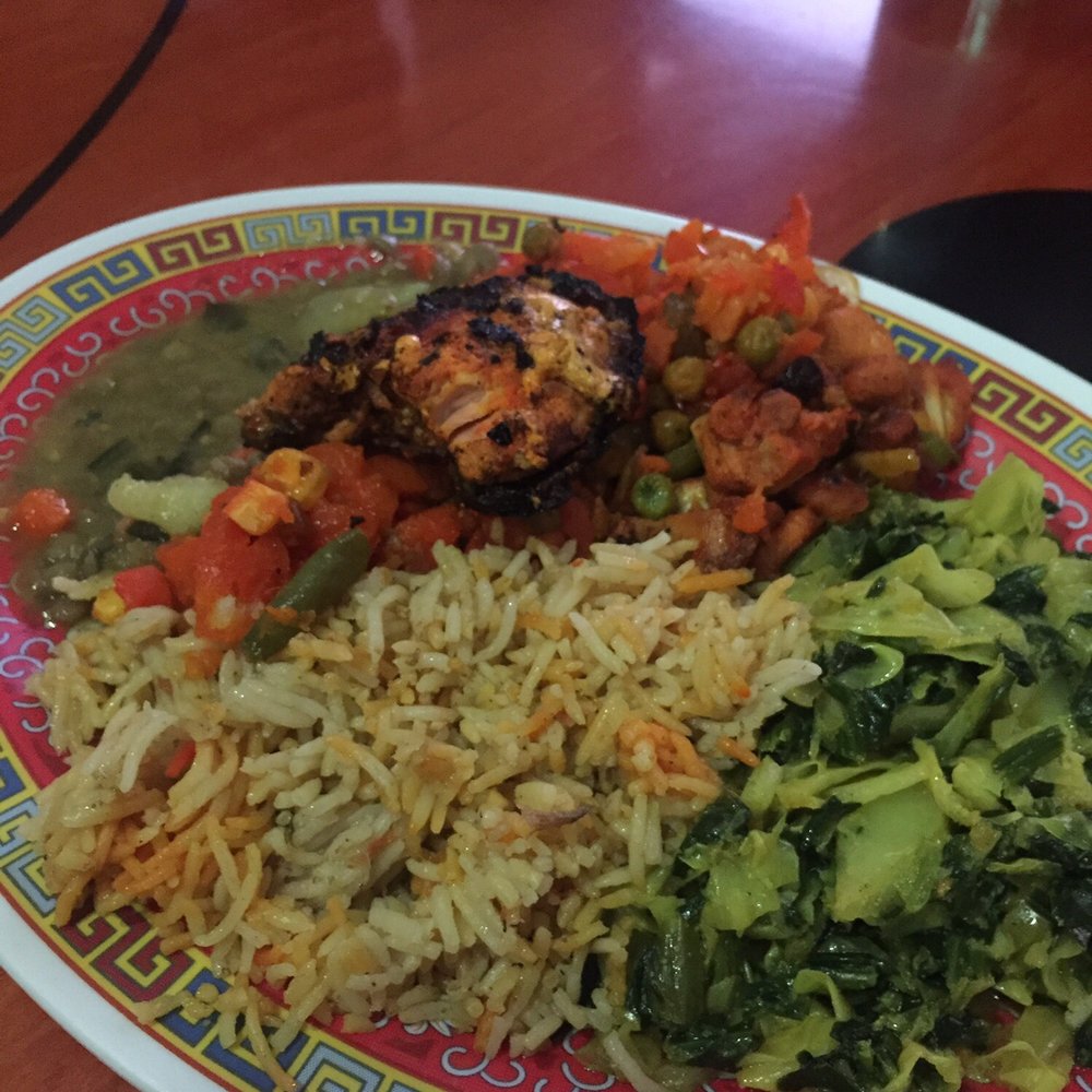 Mogadishu Restaurant - Everything plate! - African Near Me - Chicago, Illinois