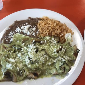 Raizes Mexican Kitchen - Poblano Chicken Breast with Mushrooms - Mexican Near Me - Stafford, Texas Raizes Mexican Kitchen - Poblano Chicken Breast with Mushrooms - Mexican Near Me - Stafford, Texas