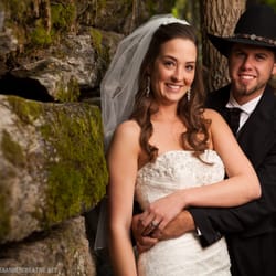 Alexander Creative - Wedding Photography