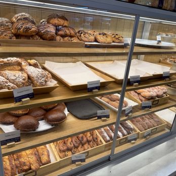Paris Baguette - Bakeries Near Me - Columbus, Ohio