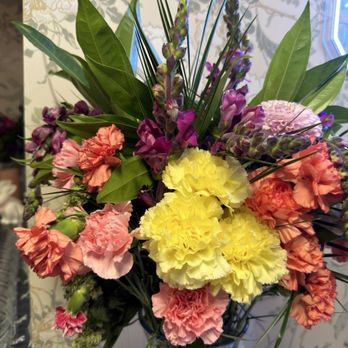 The Studio By PGH Candle - They even sell beautiful flowers! - Candle Stores Near Me - Pittsburgh, Pennsylvania The Studio By PGH Candle - They even sell beautiful flowers! - Candle Stores Near Me - Pittsburgh, Pennsylvania