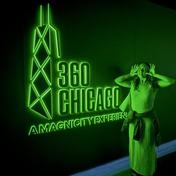 360 Chicago - The way in - Observatories Near Me - Chicago, Illinois