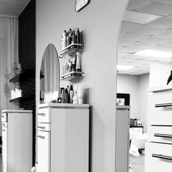 Salon Thairapy 22