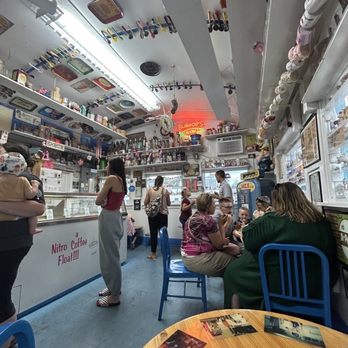 OINK’S ICE CREAM AND YOGURT - Updated August 2024 - 174 Photos & 269 ...