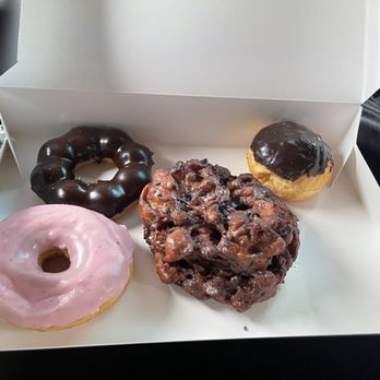 Milkvue Handcrafted Donuts + Coffee - Donuts Near Me - Gig Harbor, Washington Milkvue Handcrafted Donuts + Coffee - Donuts Near Me - Gig Harbor, Washington