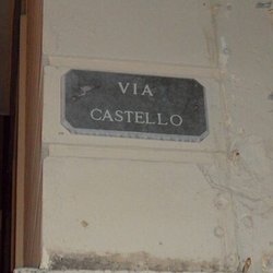 Castello - Via Castello