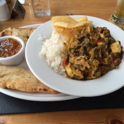 Waggon Inn - Chicken & spinach curry