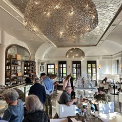 Cafe Zinc - Classic, elegant dining room