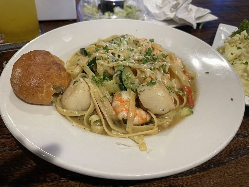 Shannon's Pub & Grille