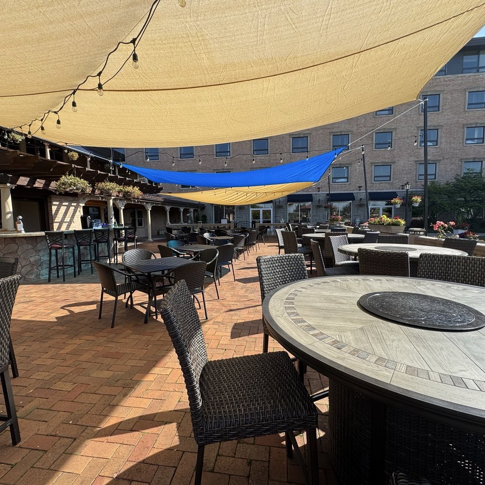 Coa - Outdoor seating - Tapas/Small Plates Near Me - Oak Brook, Illinois