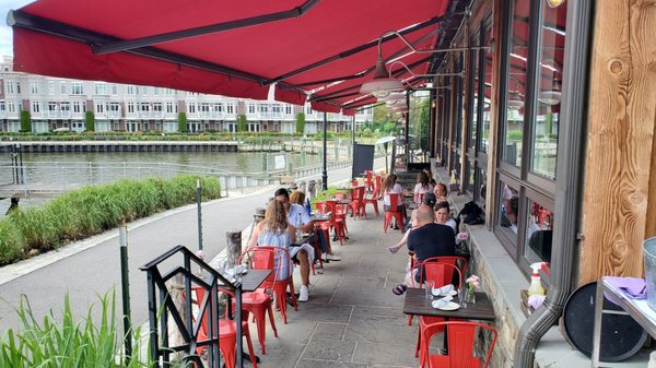 Hudson Farmer & The Fish Restaurant by null