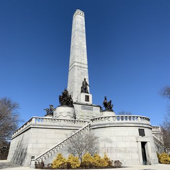 Lincoln Tomb - Landmarks & Historical Buildings Near Me - Springfield, Illinois Lincoln Tomb - Landmarks & Historical Buildings Near Me - Springfield, Illinois