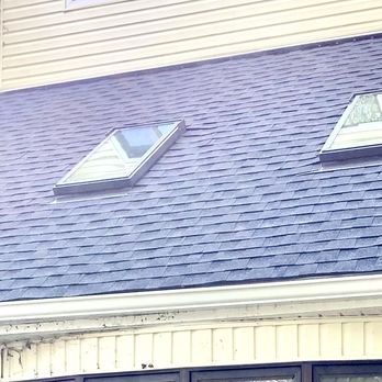 Expandable Comfort - New roof with skylight - Siding Near Me Expandable Comfort - New roof with skylight - Siding Near Me