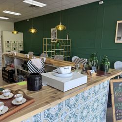 The Cuban Corner - Dining and sitting area