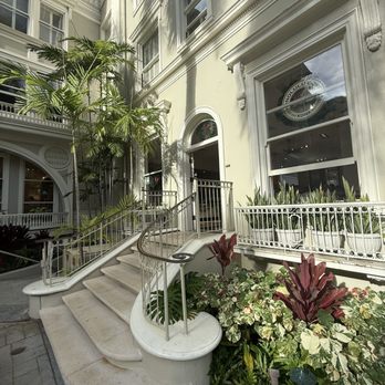 Honolulu Coffee - Moana Surfrider - Outside - Coffee & Tea Near Me - Honolulu, Hawaii Honolulu Coffee - Moana Surfrider - Outside - Coffee & Tea Near Me - Honolulu, Hawaii