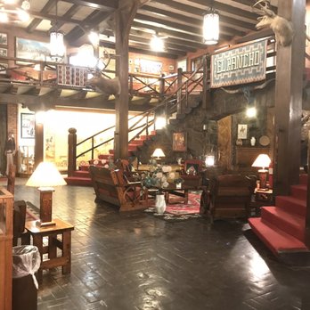 El Rancho Hotel - The grand entry Love it!!! - Hotels Near Me - Gallup, New Mexico El Rancho Hotel - The grand entry Love it!!! - Hotels Near Me - Gallup, New Mexico