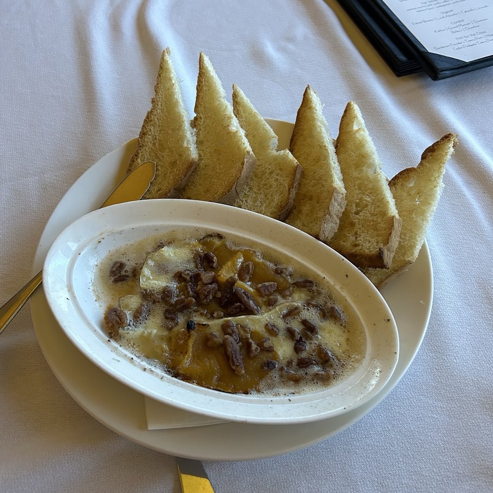 360 Grille - BAKED BRIE - New American Near Me - Florence, Alabama 360 Grille - BAKED BRIE - New American Near Me - Florence, Alabama