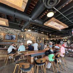 Taphus Beer House - Inside
