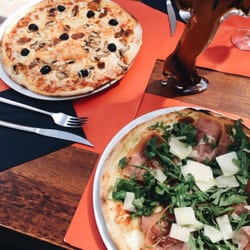 La Bruschetta - Pizzas Ortolano et Orientale. L'Ortolano vaut clairement un 22/20 !