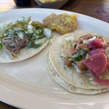 Listo! Fresh Mexican Grill - Carnita on the left & shrimp on the right - Mexican Near Me - Minneapolis, Minnesota