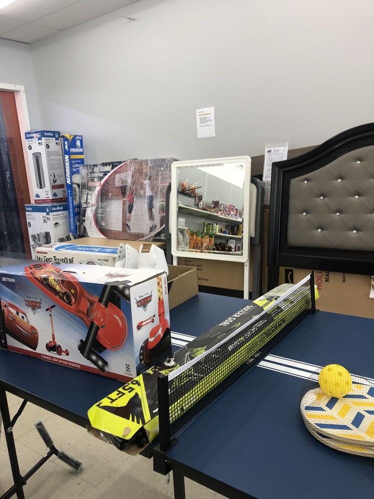 DAILY DISCOUNTS Updated October 2024 17 Photos 1245 Cedar Rd