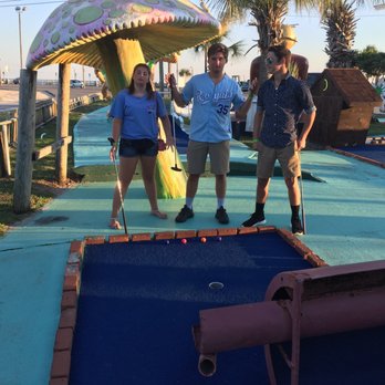 Goofy Golf - Some fun playing mini golf - Amusement Parks Near Me - Panama City Beach, Florida Goofy Golf - Some fun playing mini golf - Amusement Parks Near Me - Panama City Beach, Florida