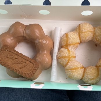 Elli Mochi - Bubble tea (left) & cinnamel (right) - Donuts Near Me - Ellicott City, Maryland Elli Mochi - Bubble tea (left) & cinnamel (right) - Donuts Near Me - Ellicott City, Maryland