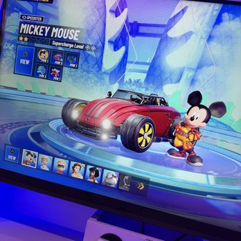 Gameway - Mickey Mouse! - Airport Lounges Near Me - Houston, Texas