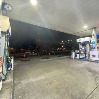 Chevron - Gas - Gas Stations Near Me - Los Angeles, California