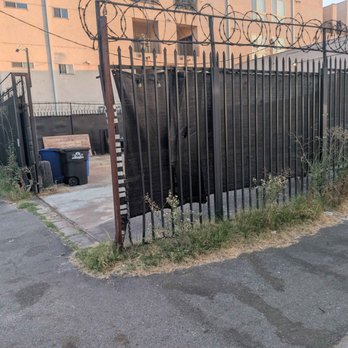 John’s Yard Clean-Up Service - BEFORE 2026 - Landscaping Near Me John’s Yard Clean-Up Service - BEFORE 2026 - Landscaping Near Me