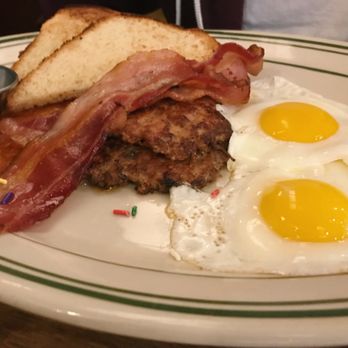 Ted's Bulletin Reston - Breakfast & Brunch Near Me - Reston, Virginia Ted's Bulletin Reston - Breakfast & Brunch Near Me - Reston, Virginia