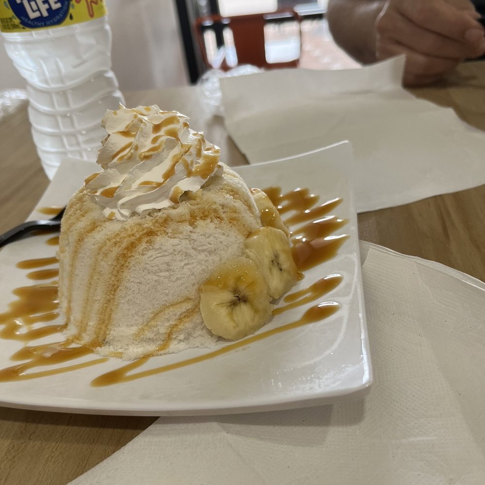 Vampire Penguin SRQ - Moms yum - Desserts Near Me - Sarasota, Florida