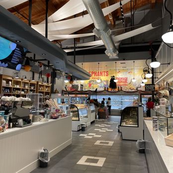 Elephants on Cedar Hills - Inside - Delis Near Me - Beaverton, Oregon