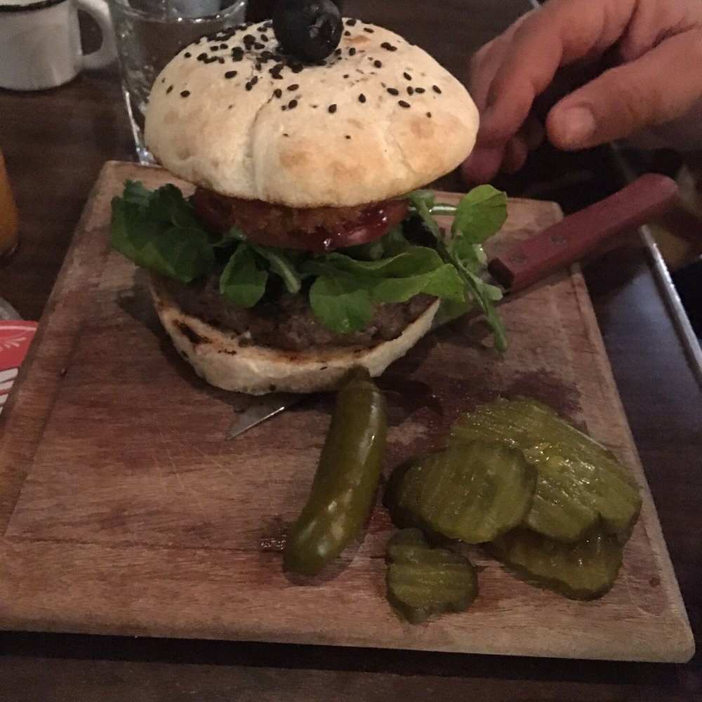 Cervecería Unión - BBQ burger - Beer Bar Near Me - Puerto Vallarta, JAL