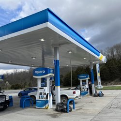 Cowboy Food Store - Gas station area
