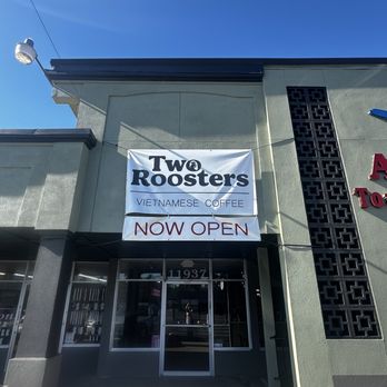 Two Roosters - Entrance view - Coffee & Tea Near Me - Portland, Oregon