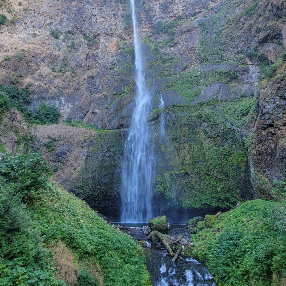 Multnomah Falls - Hiking Near Me - Bridal Veil, Oregon Multnomah Falls - Hiking Near Me - Bridal Veil, Oregon
