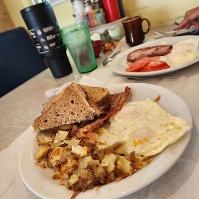 The Town House Restaurant by null