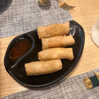 Jinzen - Spring Roll(4) - Asian Fusion Near Me - Clayton, Missouri