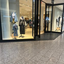 J.Crew - The outside