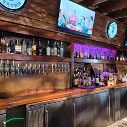 Belching Beaver Brewery Tavern & Grill